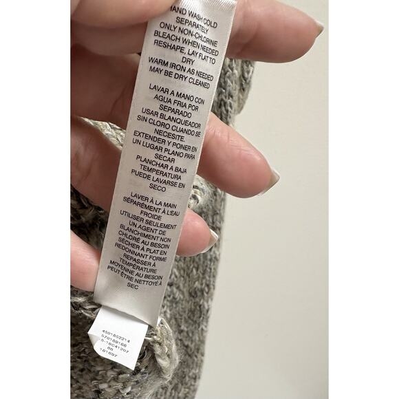 Chico’s Women’s Size 1 (M) Gray/Beige Marled Fringe Knit Sweater Off Shoulder - Picture 5 of 5